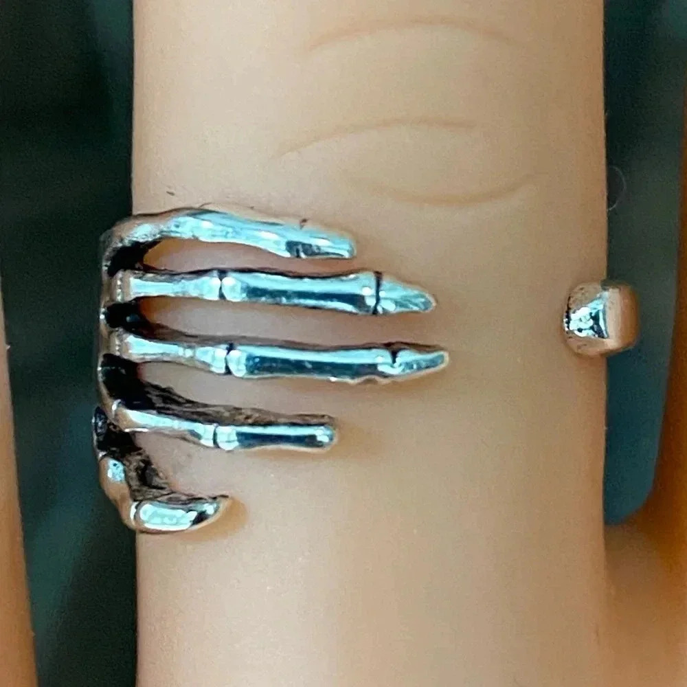 Skeleton Hand Silver Tone Adjustable Ring